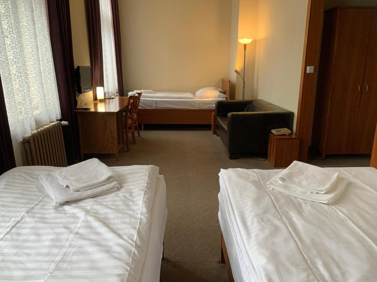 Hotel Praha Liberec Exterior photo