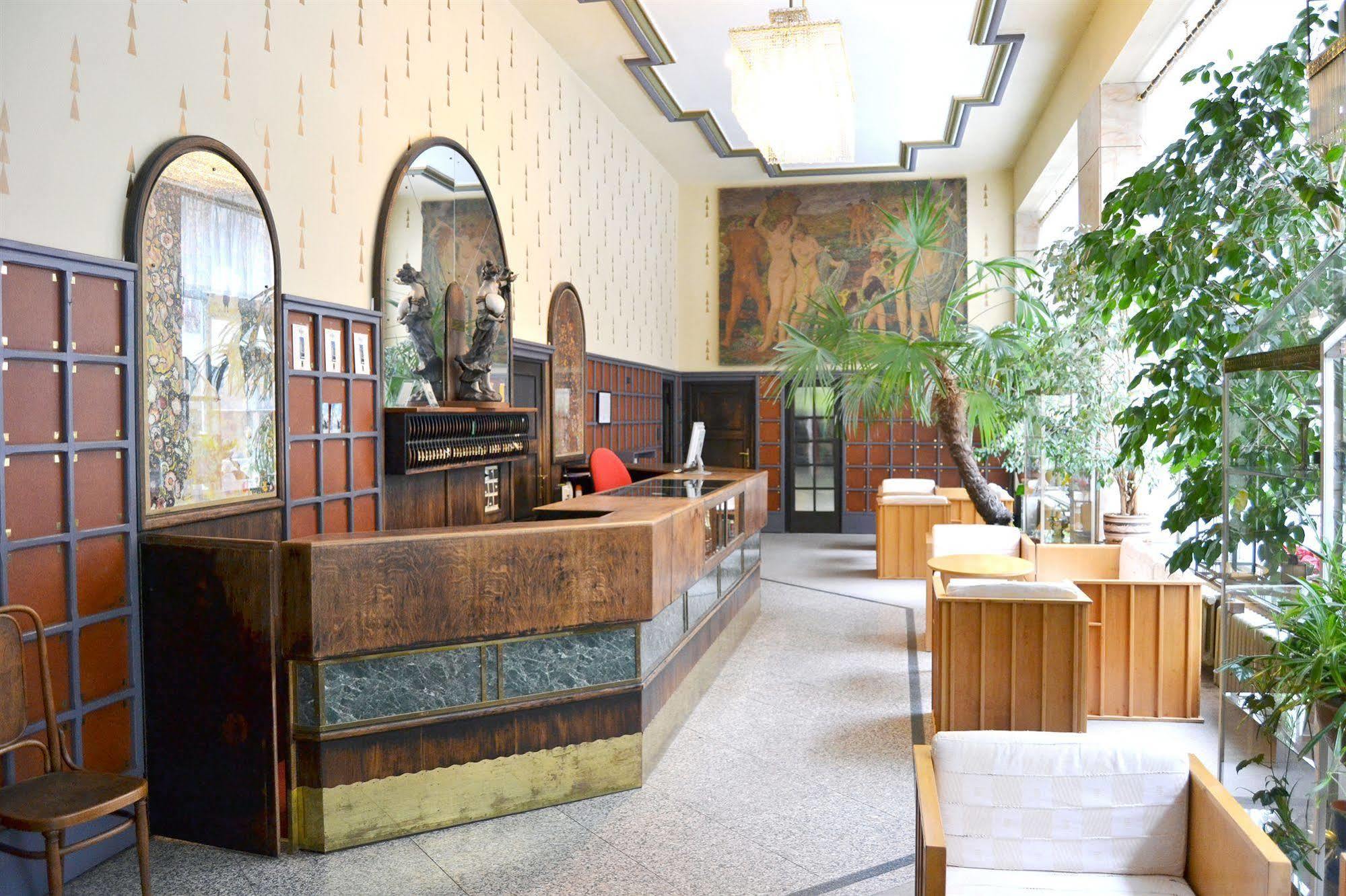 Hotel Praha Liberec Exterior photo