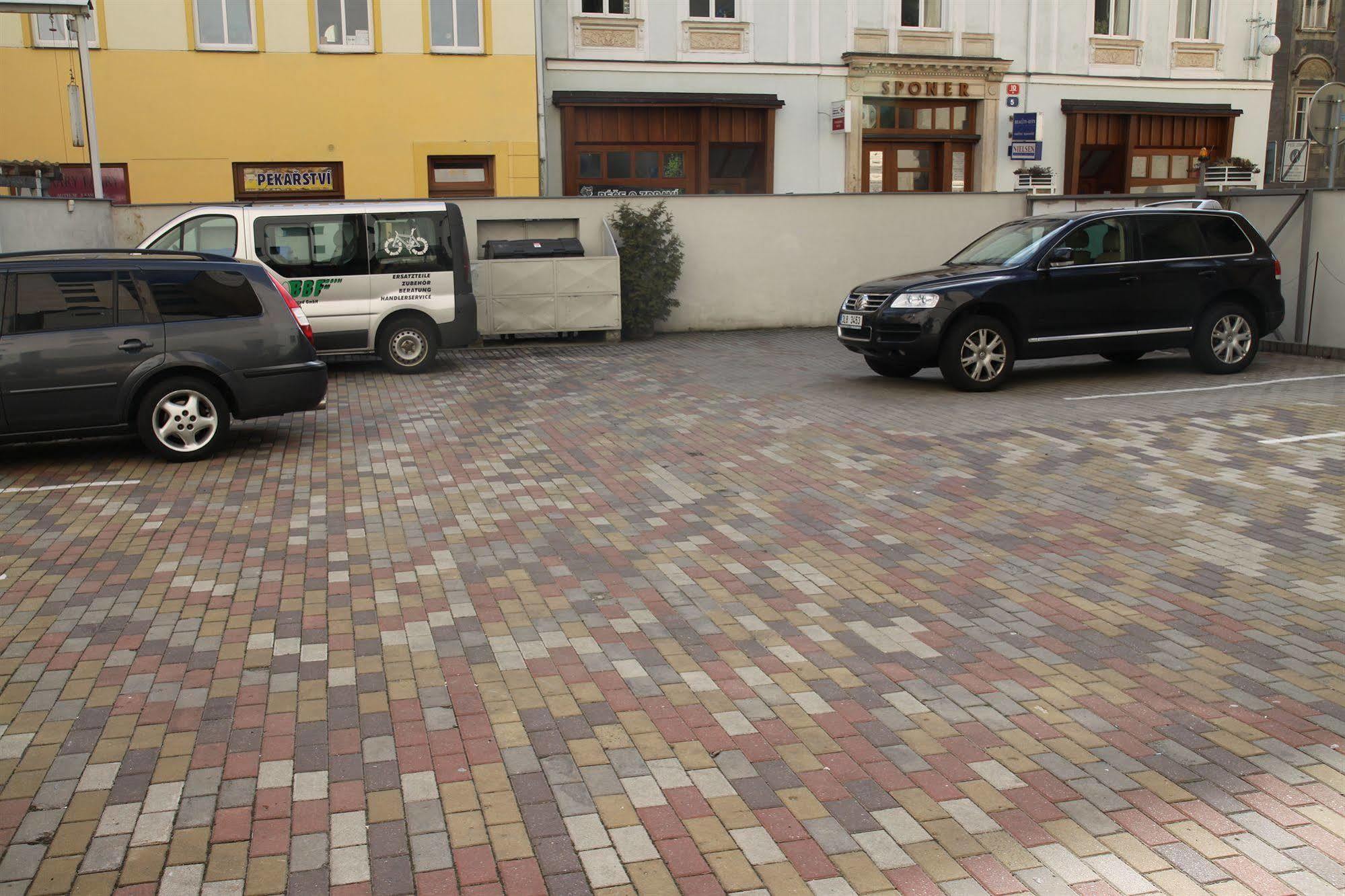 Hotel Praha Liberec Exterior photo